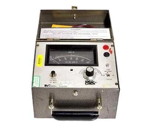 MEGOHMÍMETRO ASSOCIATED RESEARCH INC MEG-CHEK MODELO 2100A - Imagen 1 de 4