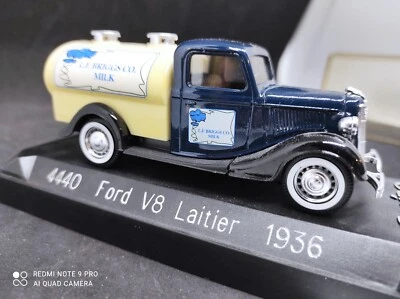 Solido  Ford V8 citerne transport de lait 1936  modèle original n°4440 en boite - Photo 1/4