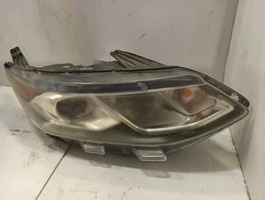 Passenger Right Front Headlight from 2018 Chevrolet Volt 11969572 - Picture 1 of 12