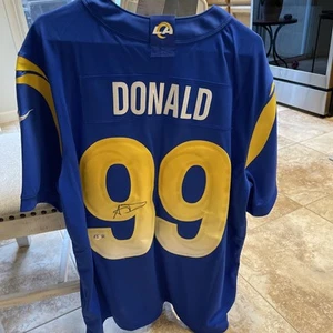 Aaron Donald Signed Los Angeles Rams Blue Limited Field Football Jersey. Beckett - Picture 1 of 4