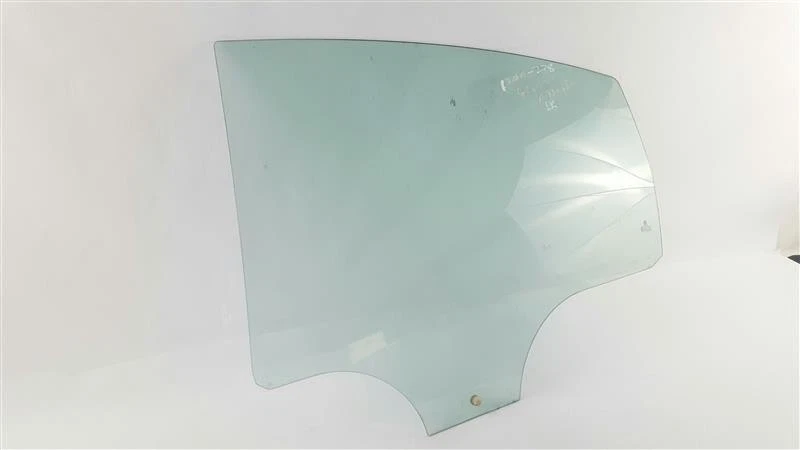 Cristal puerta conductor trasero OEM 98 99 00 01 02 03 04 05 VOLKSWAGEN PASSAT Foto 1 de 4