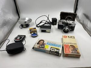Petri F1.9 Color Corrected Vintage Camera Bundle W/ Flashes Case Bulbs+