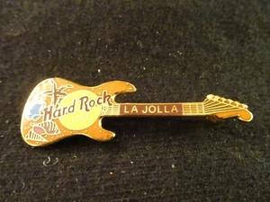 Hard Rock Cafe pin La Jolla Sand and seashells Fender Guitar - Picture 1 of 1