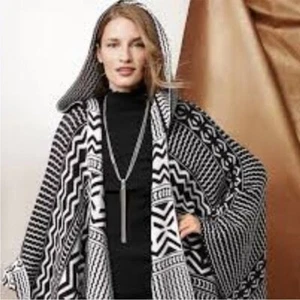 NWT WMBM RUANA graphic m/l White House Black market - Picture 1 of 10