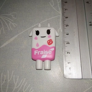 ART TOY figurine premium TOKIDOKI - Fraise - Picture 1 of 2
