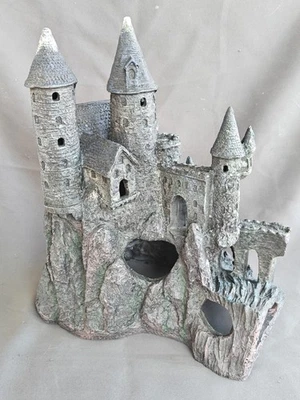 Age-of-Magic Wizard’s Medieval Castle Aquarium Decoration Fresh Or Salt Water  Foto 1 de 4