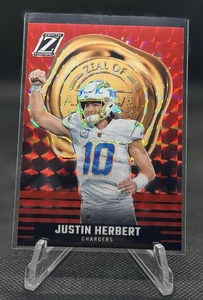 2023 Zenith Justin Herbert #7 Red Zeal Of Approval San Diego Chargers - Picture 1 of 2