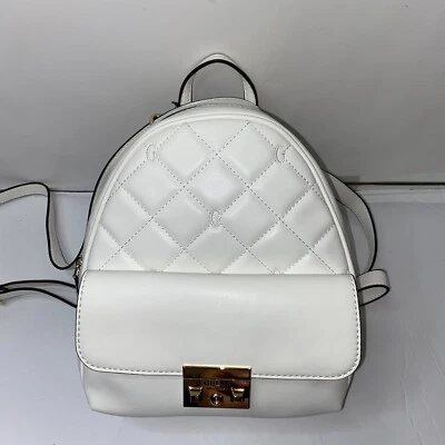 Nueva Mochila Blanca Guess Acolchada Cartera Bolso Nuevo con Etiquetas Cydney LG847430 Bandolera Foto 1 de 4