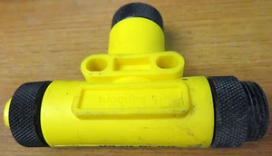 Lumberg 0906 UTP 301 1040 Cable T-Connector - Picture 1 of 2