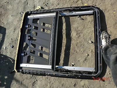 1998-2002 Mercedes-Benz W210 SUNROOF CASSETTE RAIL E320 E300 E420 E430 E55 AMG  - Image 1 of 4