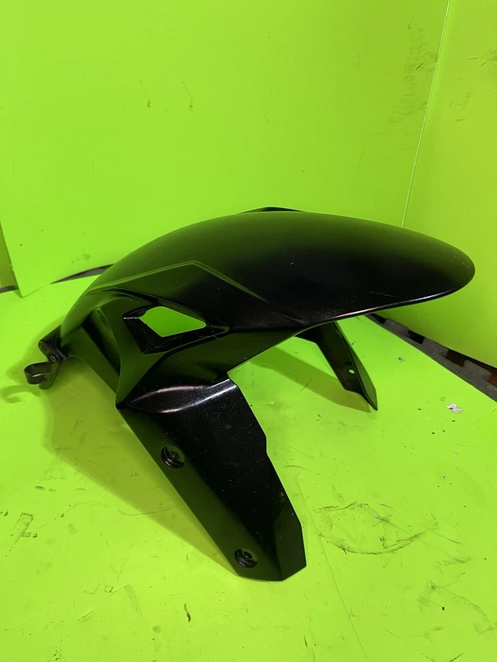 2019-2023 KAWASAKI ZX6R NINJA OEM FRONT WHEEL FENDER BLACK GREAT CONDITION USED - Image 1 of 2