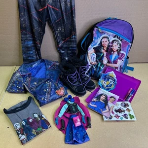 Geschenkidee: Konvolut Disney DESCENDANTS Puppen, Rucksack, Jacke, Hose, Schuhe, mehr - Bild 1 von 23