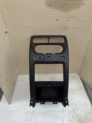 Oem 2002 - 2004 年日产 Xterra Frontier Dash 收音机气候暖通空调通风口挡板黑色 — 第 1/4 张图片