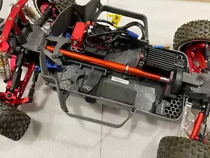 Aluminum Center CVD Driveshaft With Spring for 1/10 Arrma OutCast 4s BLX Red - Picture 1 of 3