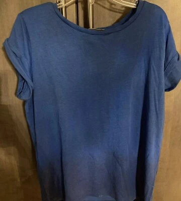 VINCE Girl's Foil SHIMMER Print Tee Blue Crew Neck Shirt Rolled Sleeves SZ S $$$ - Image 1 of 4