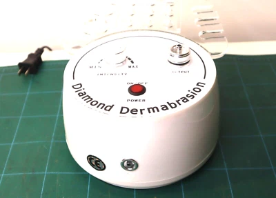 3 in 1 Diamond Microdermabrasion Machine - Image 1 of 4