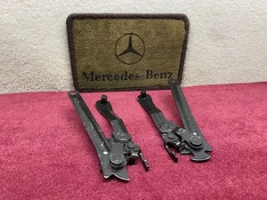 Mercedes Benz W123 SUPPORT ENGINE HOOD NOS - Picture 1 of 9