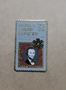 PATRIOTIC USA STAMP EXPO 89 PIN (JP173 - Picture 1 of 2