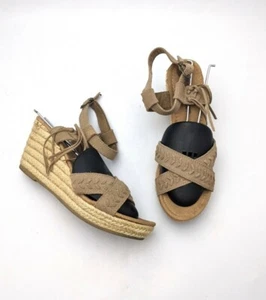 Sandalias Minnetonka Naomi Alpargata Gamuza Taupe Cuña Plataforma Borla Para Mujer 8 - Imagen 1 de 8