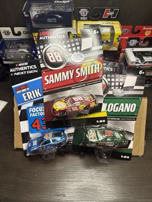 NASCAR Authentics Liquid Color CHASE lote Sammy Smith, Erik Jones y Joey Logano Foto 1 de 4