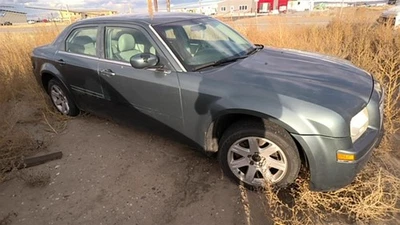 Used Alternator fits: 2005 Chrysler 300  Grade A - Image 1 of 4