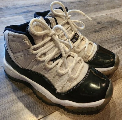 Nike Air Jordan Retro 11 Concord 2018 White/Black, Size 6Y Womens 7.5 - Image 1 of 4