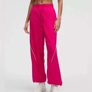 NWT Lululemon License to Train Mid-Rise Lightweight Jogger Women’s 12 Passionate - Picture 1 of 8