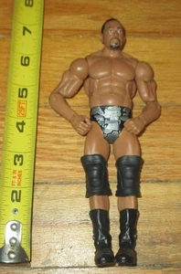 Figura de lucha libre 2012 WWF WWE Mattel David Otunga paquete básico de batalla 16 Nexus - Imagen 1 de 3