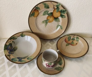 PTS INTERNATIONAL 20 pc Dinnerware Set NEWBURY 20146 Fruit Berries Indonesia New - Picture 1 of 13