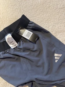 Adidas Track Pants Youth Boys Size Medium 10-12 Gray White Striped New With Tags - Picture 1 of 5