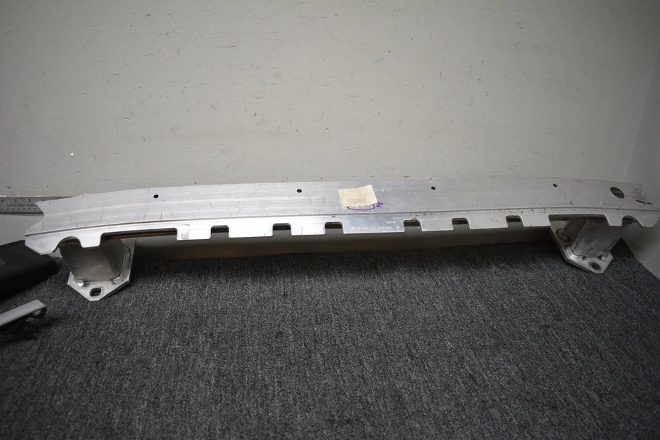 2017-2019 BMW 530I ЗАДНЯЯ АРМАТУРА ЗАВОДСКАЯ ОТ ОРИГИНАЛЬНОГО ПРОИЗВОДИТЕЛЯ - Изображение 1 из 4