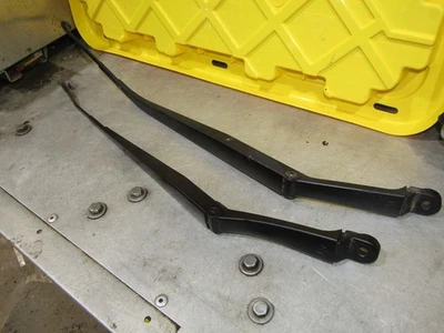 2005-2009 Hyundai Tucson OEM conjunto de braço limpador de para-brisa 05 06 07 08 09 - Imagem 1 de 4
