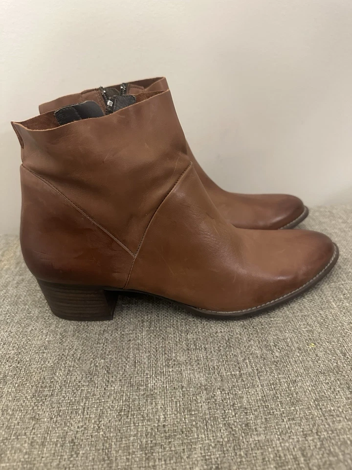 Botines Paul Verde Cuero Marrón Tacón Cremallera Talla 6.5 Foto 1 de 4