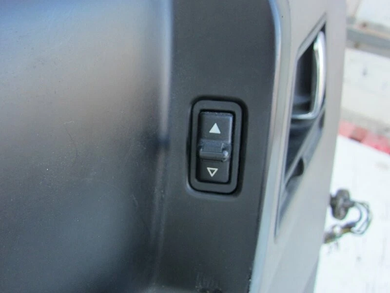 Panel de control ventana trasera derecha CHRYSLER JEEP GR.CHEROKEE ZJ Z 1988 1377392 Foto 1 de 1