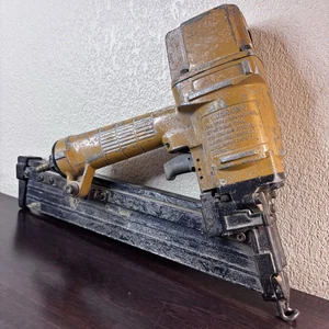 Vintage Stanley Bostitch N60 Pneumatic Finish Nailer 15 Gauge - Tested - Works - Picture 1 of 17