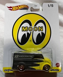 2023 HOT WHEELS PREMIUM BLACK MOON DAIRY DELIVERY 1/8 DLB45 HKC83 - Picture 1 of 2