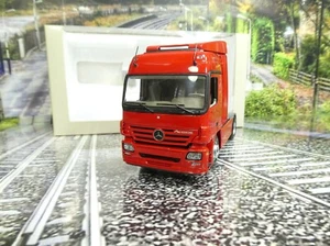 Modell Mercedes-Benz Actros - B6 600 0517 - Sattelzug-Maschine - OVP - #7A050 - Bild 1 von 9