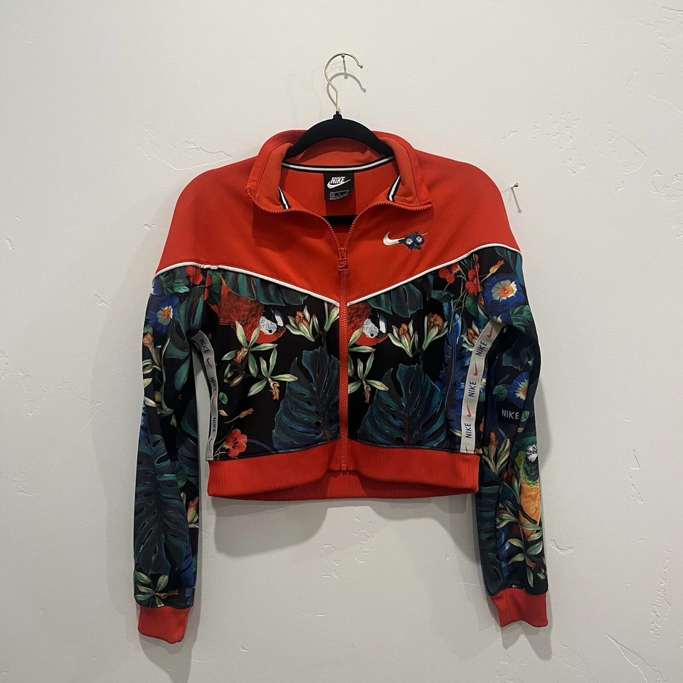 Nike Hyper Femme Rojo Floral Y2K Chaqueta Recortada con Cremallera Para Mujer Pequeña Rara Foto 1 de 4