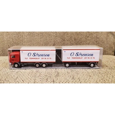 Vintage 1:87 HO Albedo Die Golden 50er Volvo O. Sorensen Die-cast Truck - Image 1 of 4