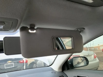 Passenger Right Sun Visor OEM 07-10 SCION TC 1340593 Foto 1 de 4