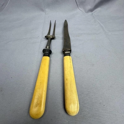 Juego de cuchillos y tenedores de talla vintage de 2 piezas cuchillas de acero estilo hueso manijas protector Foto 1 de 4