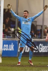 NORTHAMPTON: RICHARD O'DONNELL SIGNED 6x4 ACTION PHOTO+COA - Picture 1 of 1