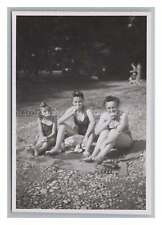 2 Frauen und Mädchen in Badekleidung am Starnberger See 1949 - Altes Foto 1940er