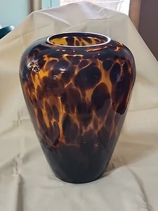 10" TORTOISE SHELL GLASS LEOPARD GLASS VASE HAND-BLOWN BEAUTIFUL Wildlife - Picture 1 of 13