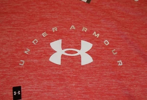 NWT Under Armour Girl's Loose S/S T-Shirt Red Tech Twist Arch Size Youth XL - Picture 1 of 8