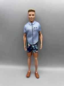 Mattel KEN Fashionistas Beach Fun Complete Outfit & Shoes Molded Hair Blue Eyes - Picture 1 of 8