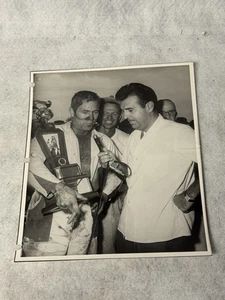 Foto Jimmy Bryan Auto Racing Indy 500 1955 Clint Brawner Tennessee Ernie Ford - Foto 1 di 2