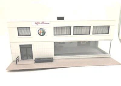 CONCESSIONARIA Alfa Romeo illuminata  HO 1:87 - Immagine 1 di 4