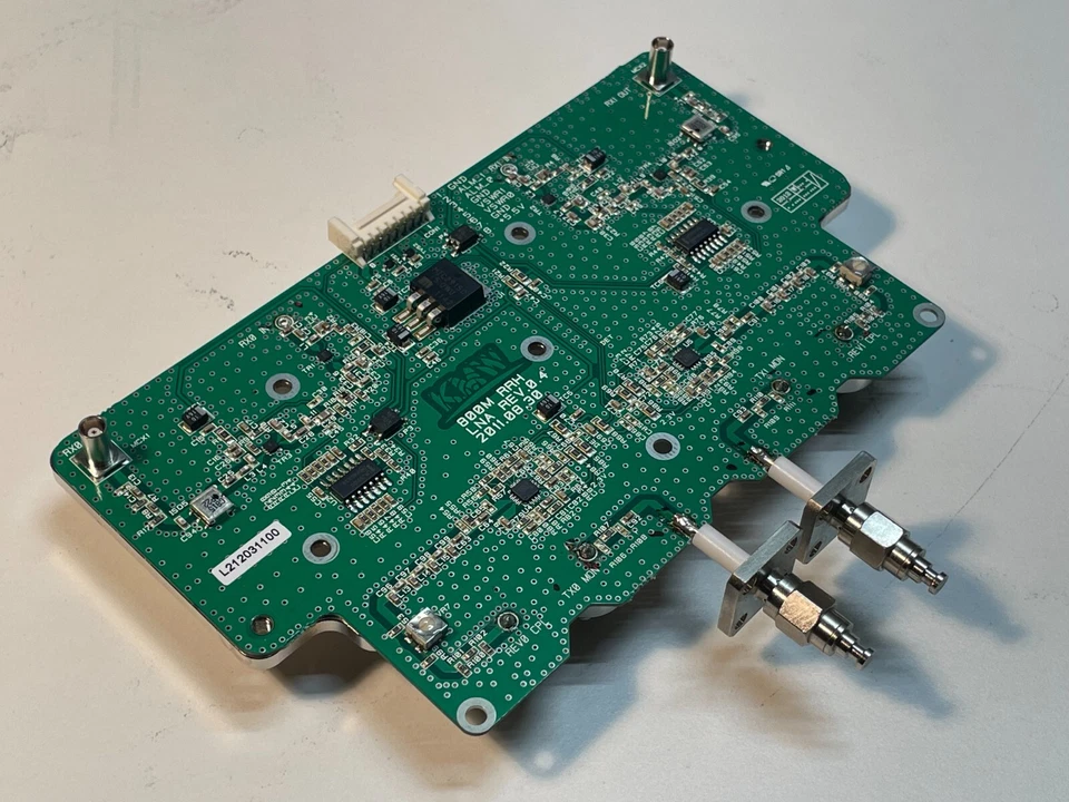 Amplificador de bajo ruido KMW LNA 800M 4G estación base torre celular Foto 1 de 4