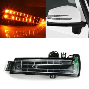 Luz de señal de giro del espejo lateral derecho compatible con Benz W204 W212 W221 C300 E350 SU - Imagen 1 de 5